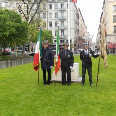Cérémonie en hommage aux combattants de Verdun .  Samedi 25 avril 2015 place Carnot Lyon 69002 .